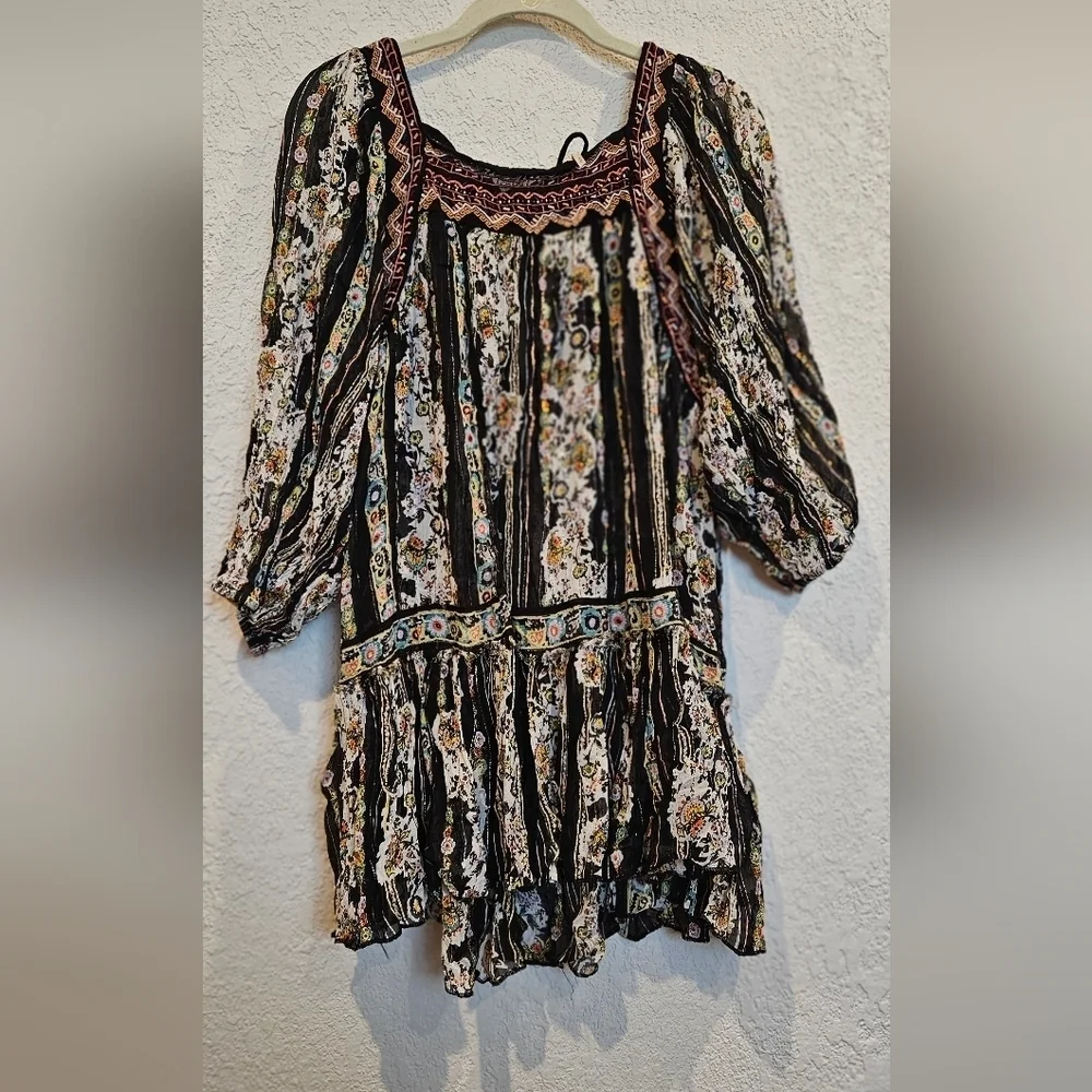 Free People Flowy Black Floral Boho Top Size Small